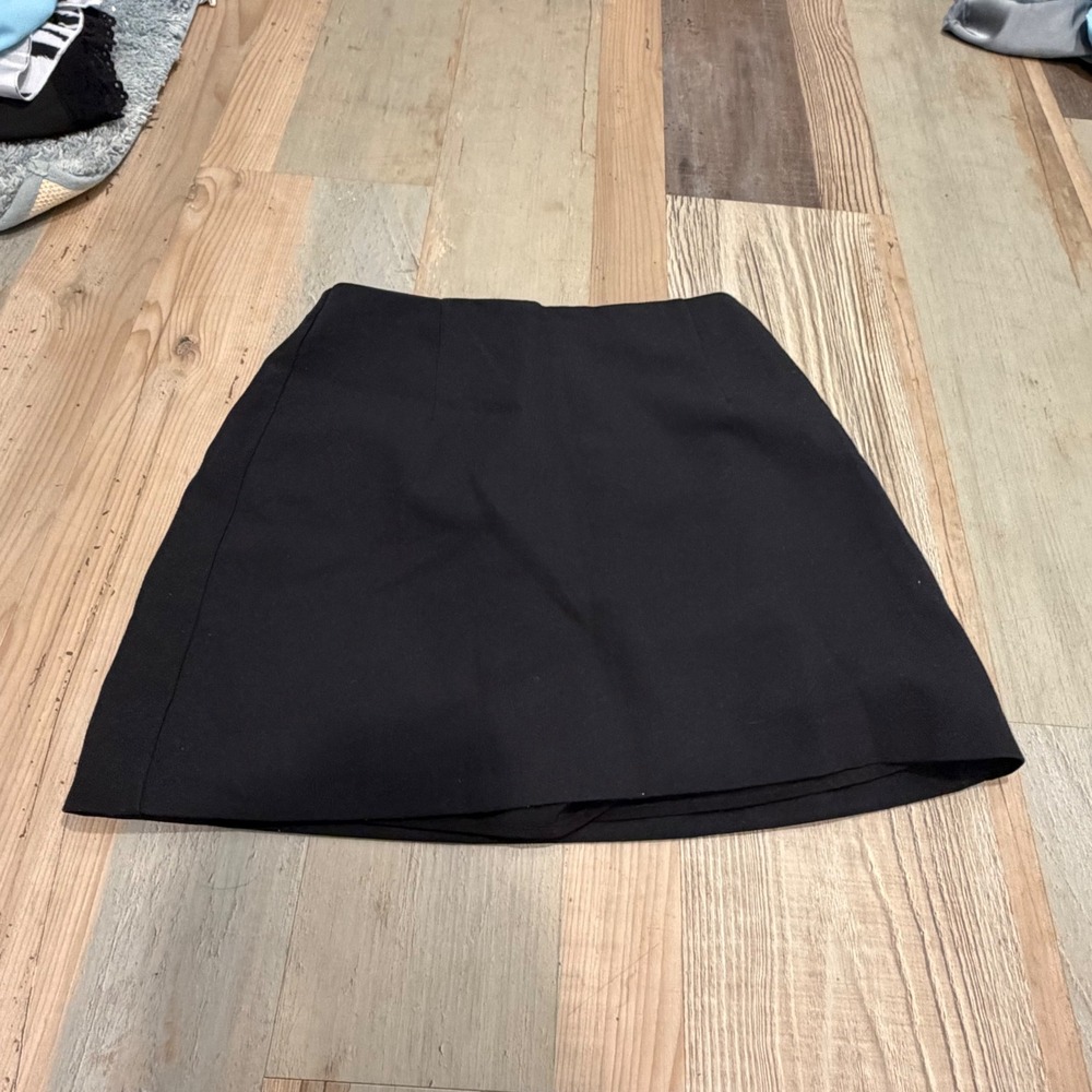 Abercrombie & Fitch Black Mini Skort Size XS A-Line Side Zip Shorts Skirt